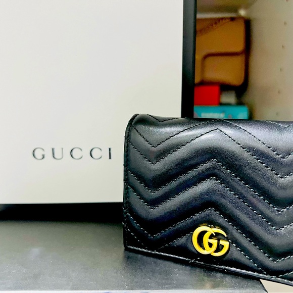 Gucci wallet - Picture 1 of 3